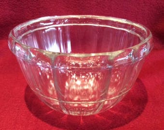 Pyrex JAJ Clear Glass Mould 1 pint