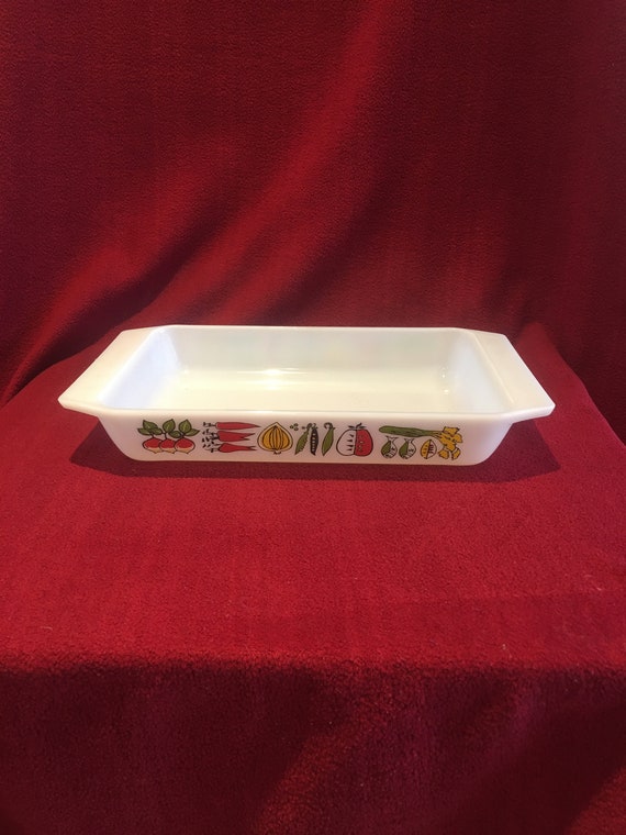 Pyrex JAJ Harvest Senior Space Saver Casserole Dish 4.5 pint circa 1960