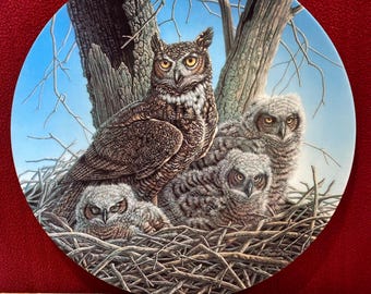 Knowles Collectors Plate the Great Horned Owl by Artist Jim