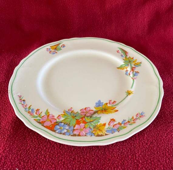 Vintage Grindley England Cream Petal Plate: Art Deco Floral