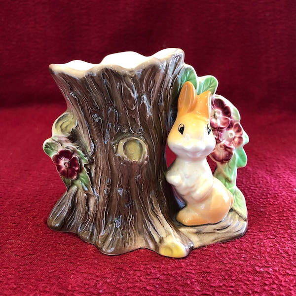 Hornsea Fauna Royal Bunny Rabbit Bud Posy Vase. Tree Trunk with Flowers. Hand painted features. 1960's.