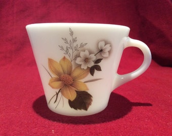 Pyrex JAJ Autumn Glory Dahlia Tea Cup