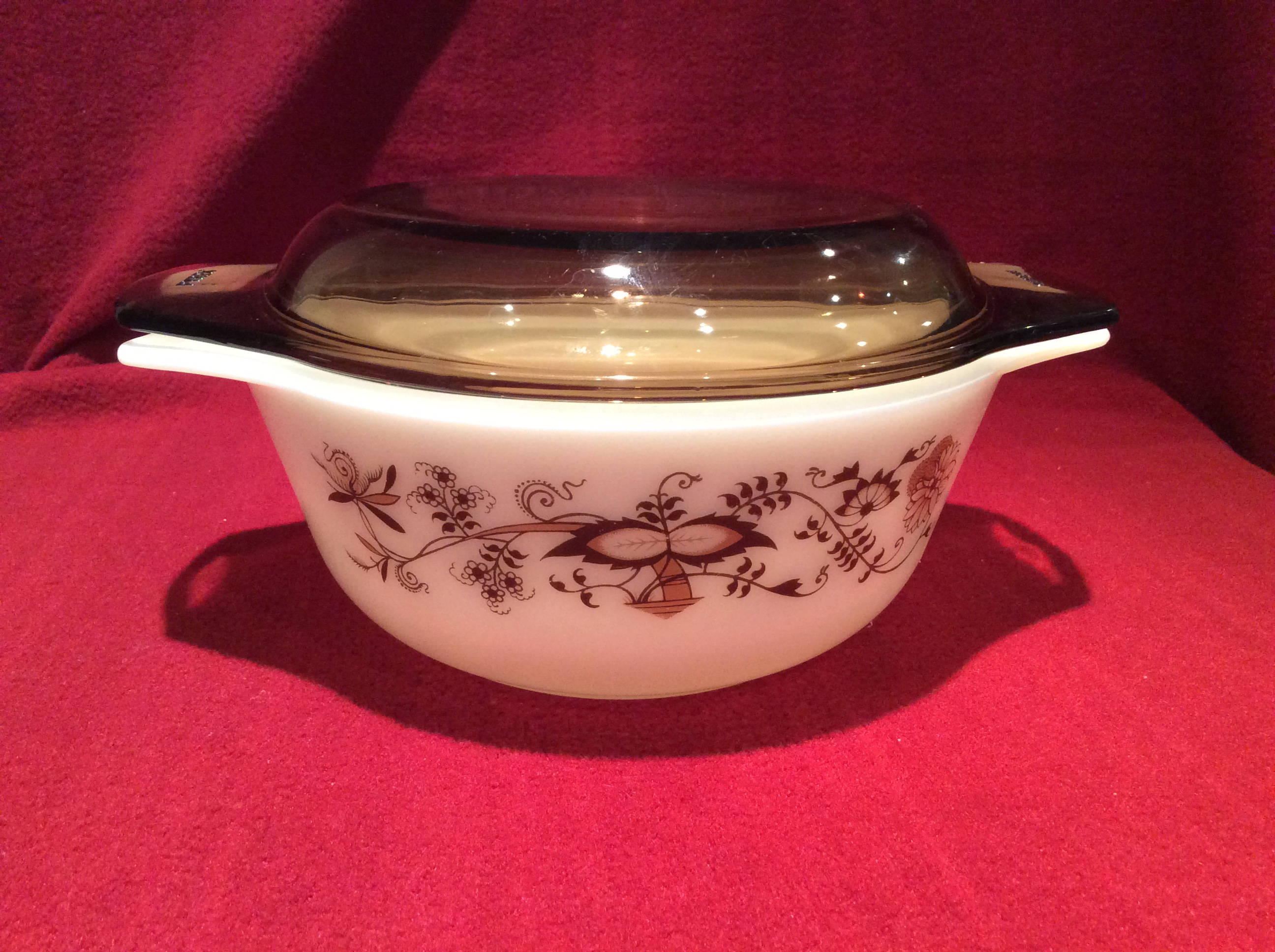 Pyrex Vine round casserole dish 800ml circa 1980 Etsy