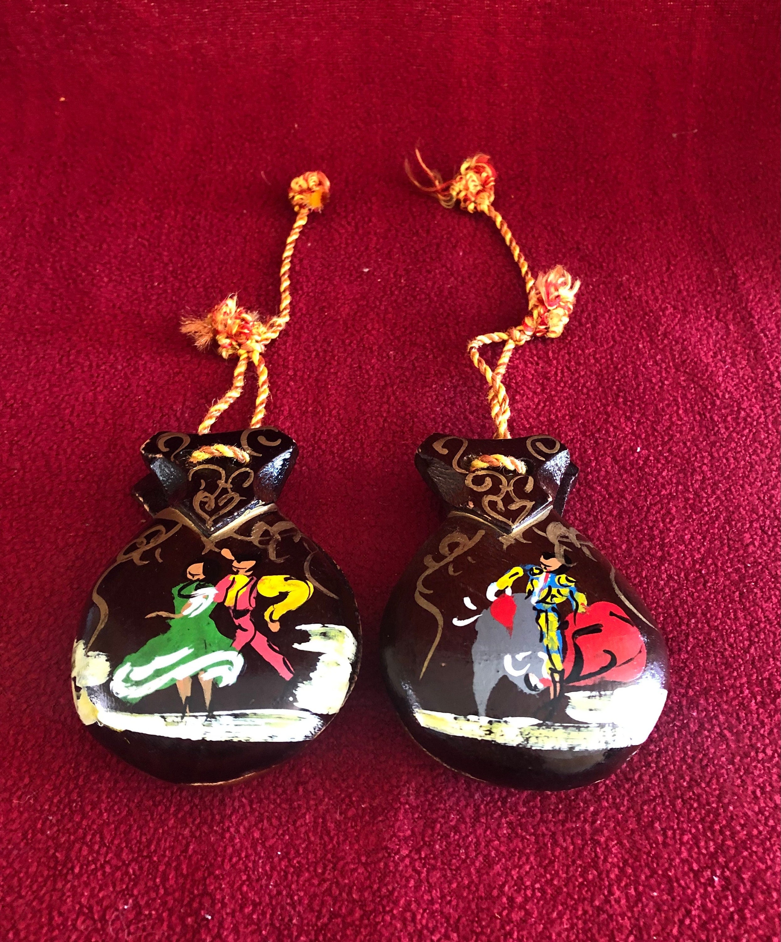 Pair of Traditional Wooden Spanish Flamenco Castanets made from Rosewood 