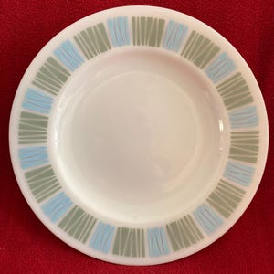Pyrex JAJ Matchmaker 8.5&quot; Dessert Plate circa 1965