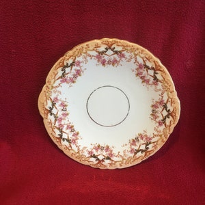 H J Colclough Sandwich or Cake Plate 8.5&quot; inch diameter, 9&quot; including ears.