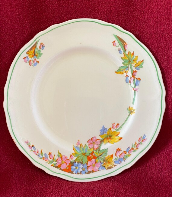 Vintage Grindley England Cream Petal Plate: Art Deco Floral