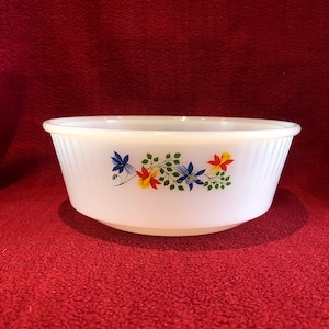Piatto da soufflé vintage Phoenix Opalware: motivo floreale blu e giallo, anni &#39;60