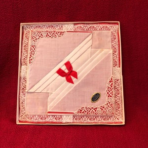 Vintage Nottingham Lace Handkerchiefs Set - Boxed 1960s Ladies Hankies