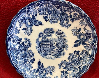 Pires de cerâmica Tonquin by Myott Staffordshire com padrão azul e branco.