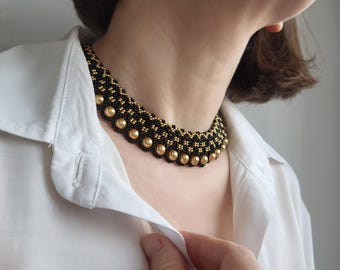 Collar Sylianka ucraniano: Collar con cuentas negras y doradas