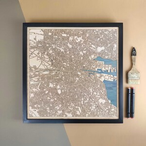 Carte en bois personnalisée de Dublin - Cadeau d'art mural pour décoration d'intérieur