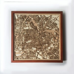 Carte en bois d'Amsterdam - bois mhogany découpé au laser rues cartes de la ville 3d encadré art mural minimaliste - anniversaire cadeau de mariage de Noël