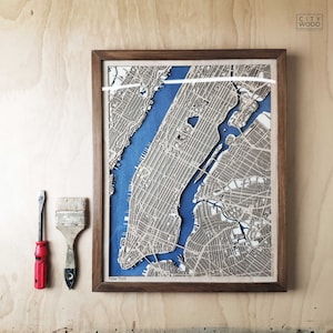Carte en bois de Manhattan - carte découpée au laser 3D