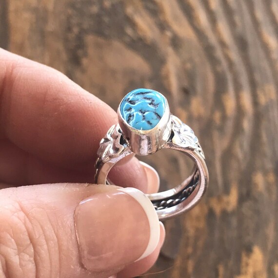 Navajo Sterling Silver Kingman Turquoise Ring