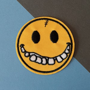 Funny smile face, Smiley embroidery patch, Iron on patch, Craft Diy