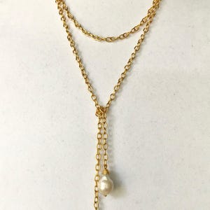 Lariat, Pearl Lariat, Baroque Pearl Gold Lariat, Drop Pearl, Rolo Chain, 22K Gold Plate, 48 long Bild 1