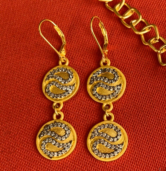 14K Gold Plated  CZ  Round  Discs Lever back Earrings