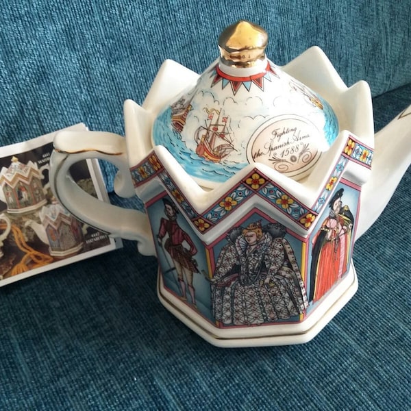 Vintage Sadler 'Elizabeth I Queen of England 1558-1603' Teapot from 1980s