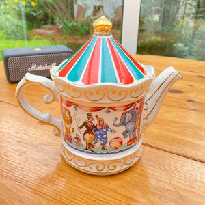 Vintage Sadler Edwardian Entertainments Circus Teapot from 1980s with Correct Colour Lid image 5