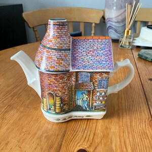 Charles Dickens Teapot - Etsy