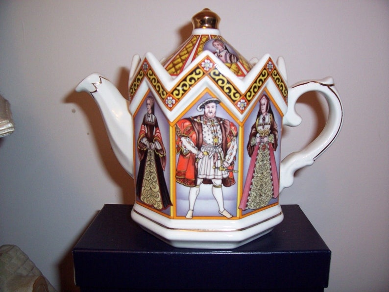 Vintage Sadler Teapot King Henry VIII and His Six Wives the Minster Historical Series from 1980s image 1