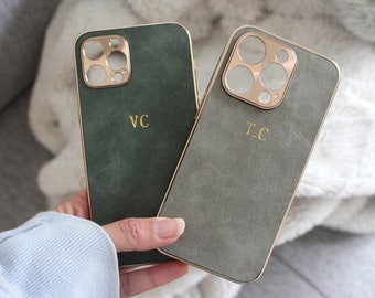 Funda personalizada de ante para iPhone 16e 15 14 13 12 11 Pro Max. Grabado de iniciales. Funda para teléfono. Idea de regalo para ella. Funda personalizada de PU con monograma.
