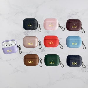 Gepersonaliseerde, op maat gegraveerde initialen monogram leren Airpod-hoesje| Custom AirPod 3-hoesje | Personaliseer leren cadeau voor hem haar Airpod Pro