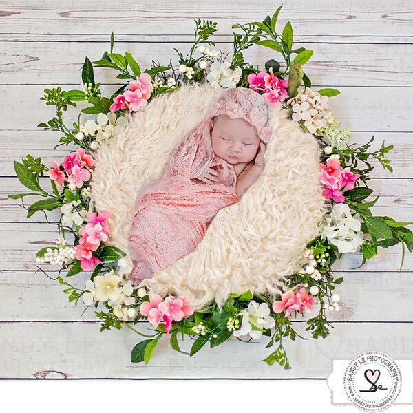 Nouveau-né Digital Backdrop - Rose and White Hydrangeas Foliage Flower Wreath on White Wood Flooring Background Composite