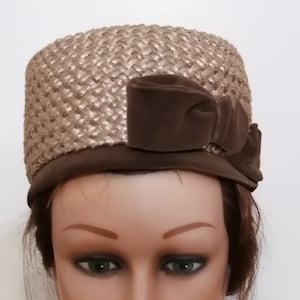 Women&#39;s Hat, Raffia Hat, Vintage Hat, Jacqueline Kennedy Style, Pillbox Hat, Piko Paris New York Montreal