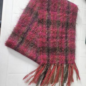 Lila karierter Mohair Schal mit Franse - Mohair und Wolle, neuer Zustand
