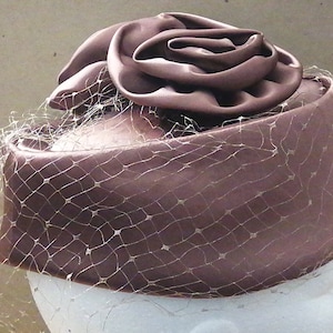 Vintage Hat with Rose Flowers and Netting Veil - Wedding Hat, Formal Hat, 60&#39;s