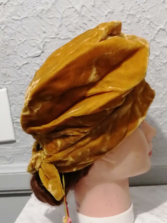 Vintage Velvet Woman's Hat - Golden Yellow Velvet… - image 2