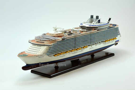 rc boat cruise ship