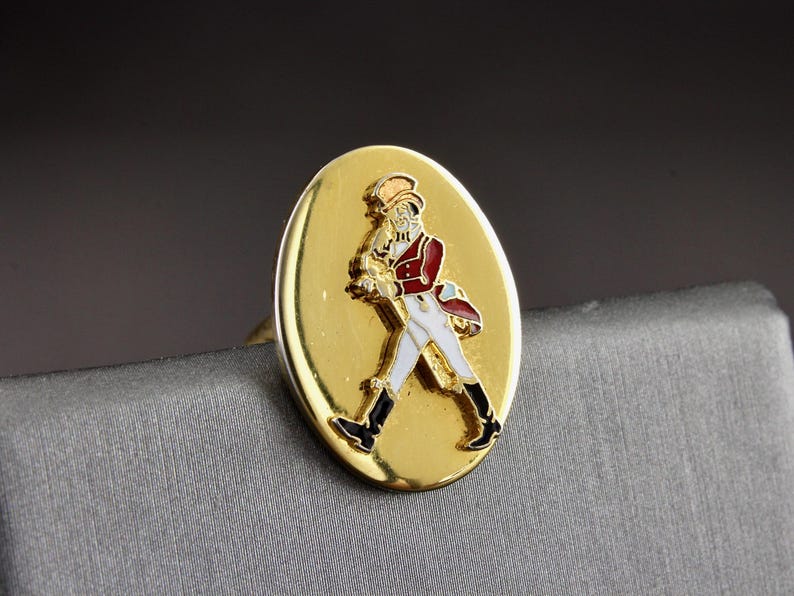 These cufflinks are a very unique and retro vintage gift suitable for any stylish mans birthday.