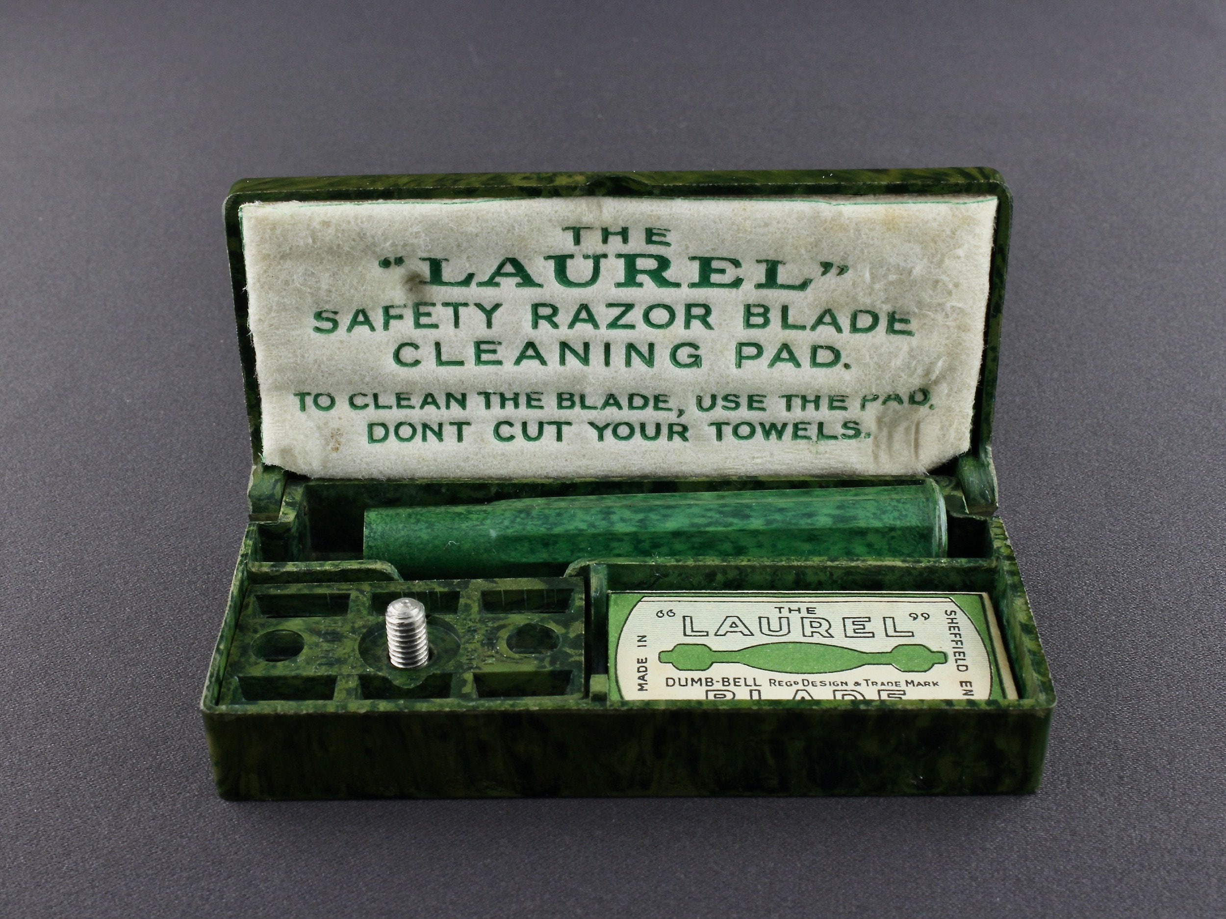 Vintage 1920s the Laurel Bakelite DE Safety Razor and Blades in