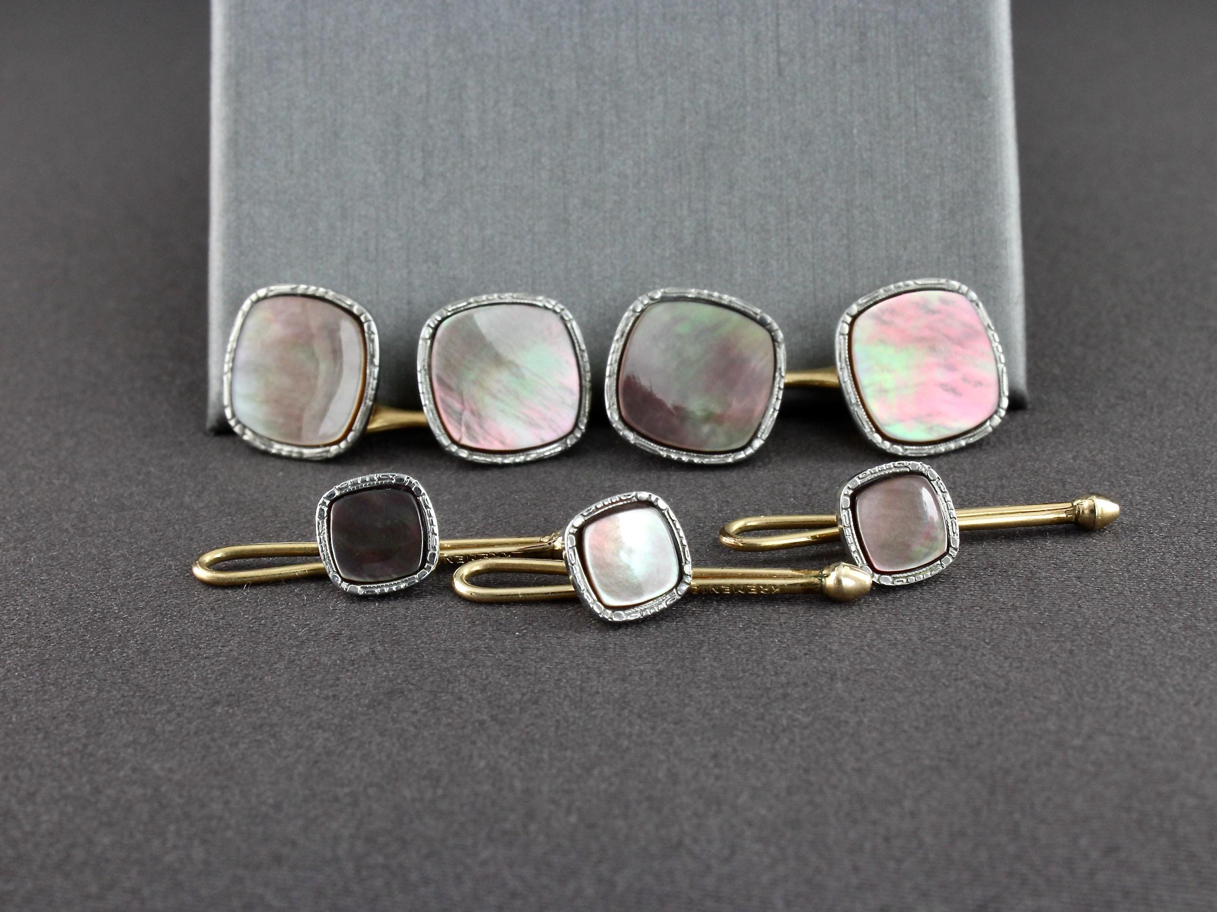 c1900 Studs in box 箱入りボタン 1900年代UKアンティーク Vintage Wooden Box With Brass Stud Detail | Chairish
