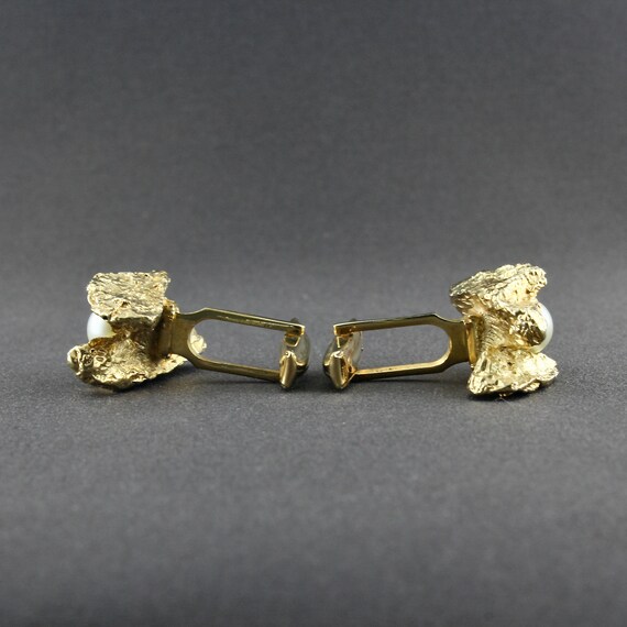 Vintage Faux Gold Nugget And Round White Pearl Cuffli… Gem