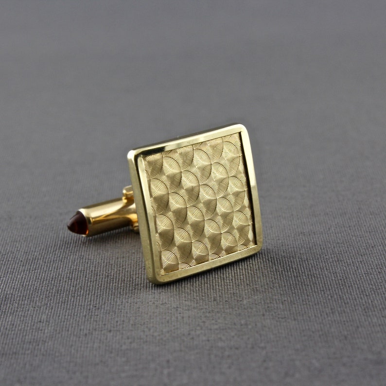 Vintage Krementz Gold Filled Engine Turned Geometric Brown Lucite Decorative Bullet Toggle Cufflinks