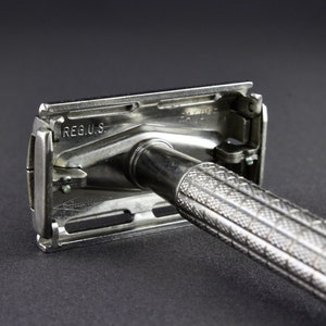 1950s Razor Vintage 1950s Gillette Regular DE Safety Razor Cavalcade of Sports and ...