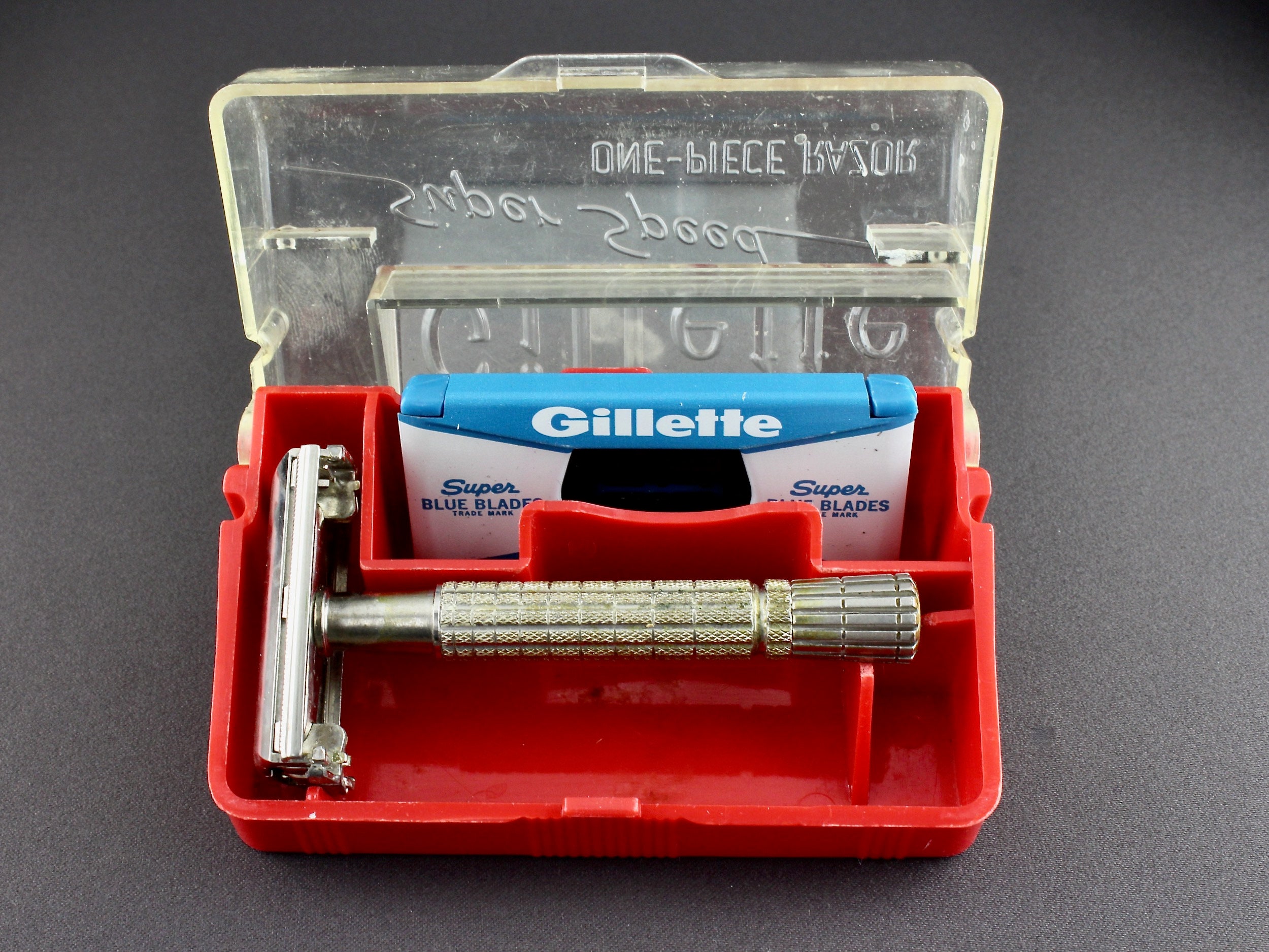 Gillette red tip razor with case - Etsy 日本