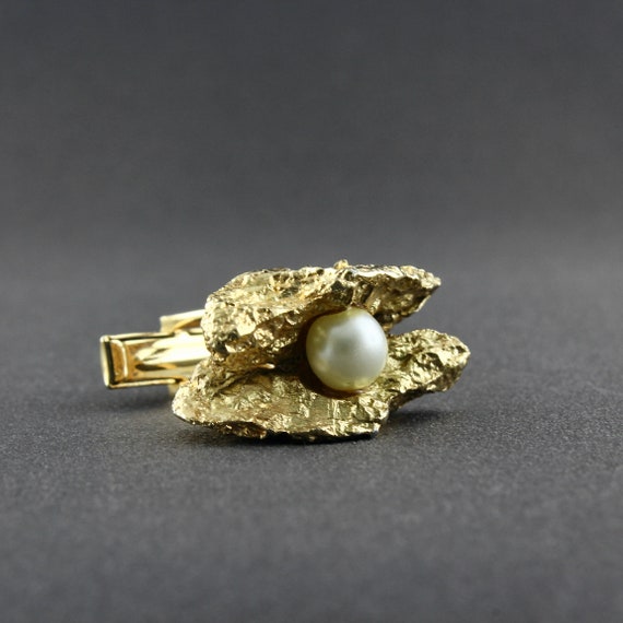Vintage Faux Gold Nugget And Round White Pearl Cu… - image 5
