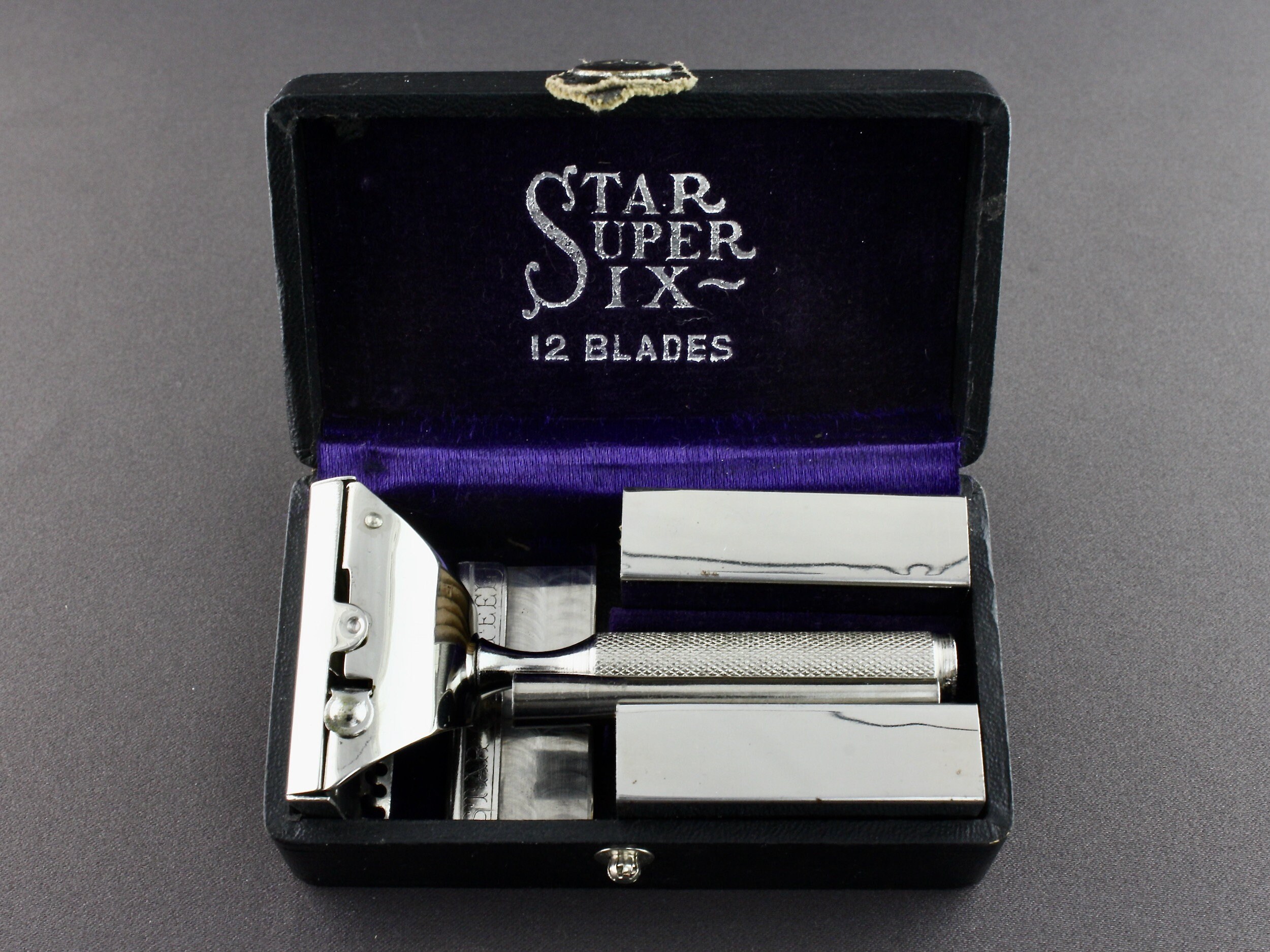 Vintage 1910 Star Super Six Single Edge Silver Safety Razor & 12