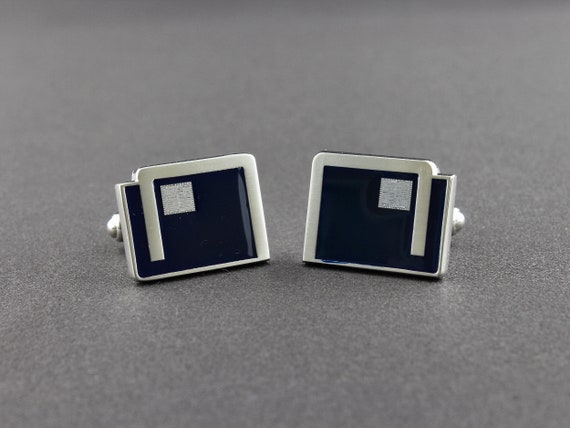 Vintage NEC IC Computer Microprocessor Chip Shiny… - image 2