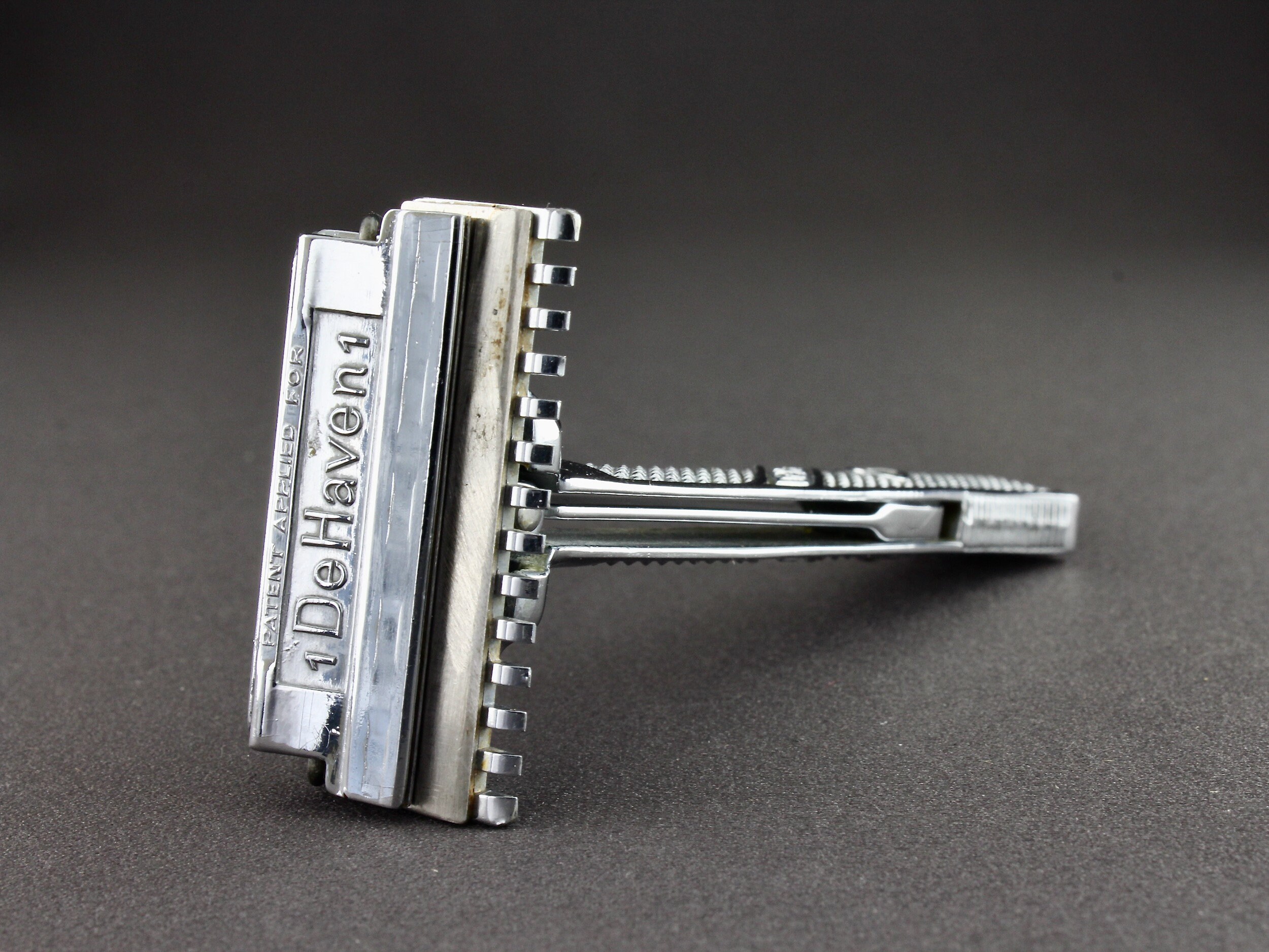 Shake Razors Vintage 1930s De Haven Model 3 Shake to Sharpen SE Safety Razor ...