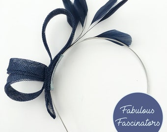 Navy blue small fascinator with feathers. Wedding fascinator, hat for races
