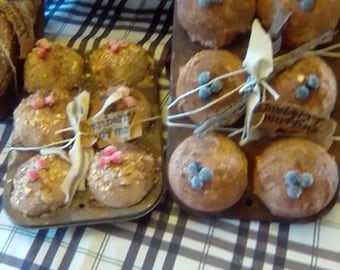 Faux Muffins or Bread in Grunged Pans: Rustic Home Decor