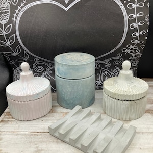 Cement slotted soap dish