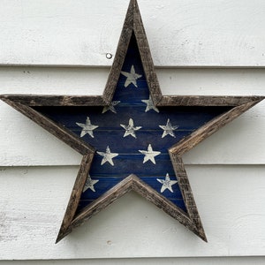 Americana distressed rustic star, naturally aged and weathered pallet wood, reclaimed pine, blue with white stars, distressed