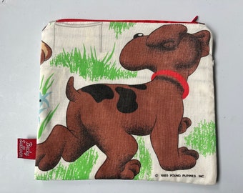 Vintage 1985 Pound Puppy fabric zippered pouch - larger size